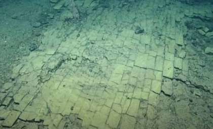 Researchers Unveil Enigmatic ‘Yellow Brick Road’ Formation Beneath the Pacific Ocean