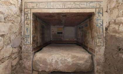 Ancient Egyptian Tomb Features a Mysterious 14-Foot Stone Door Without Passage