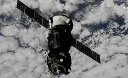NASA Astronaut Teams Up with Russian Cosmonauts for Landmark Soyuz Voyage to ISS