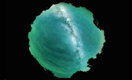 Ethereal Green Waves Illuminate Colorado's Night—A Stunning Atmospheric Event Captured