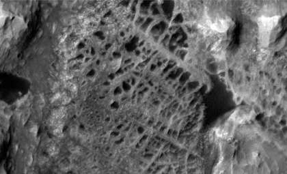 Intriguing Stone Lattice Found on Mars Challenges Geological Assumptions