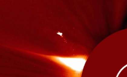 Scientists Puzzled by Enormous ‘Bird-Shaped’ Object Near the Sun