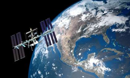 NASA Postpones ISS Mission Amid Persistent Air Leak in Russian Module