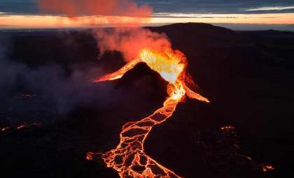 Lava Pulsations Below Africa Signal Continental Rift Formation