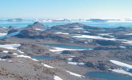 Ancient River Systems Unearthed Beneath Antarctica’s Ice Sheet