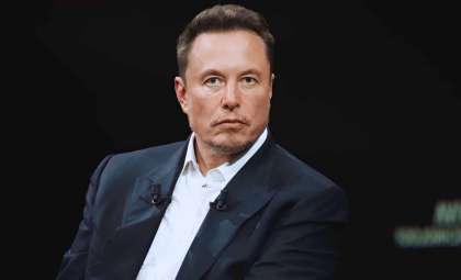 Elon Musk’s $5 Billion Offer to Apple Rejected—A Historic Clash Over Satellite Connectivity