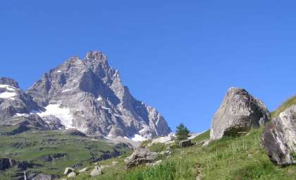 Gigantic Ancient Freshwater Reserve Discovered Beneath Sicily’s Hyblaean Mountains