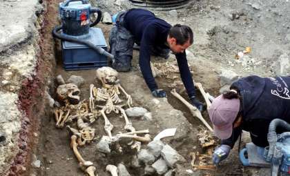Archaeologists Uncover Remarkably Dense Medieval Cemetery in Clermont-Ferrand