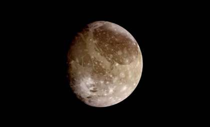Could Ganymede Serve as a Giant Natural Detector for Dark Matter?