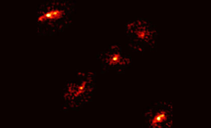 Scientists Identify Uncommon Five-Point Einstein Cross Illuminating Dark Matter