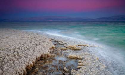 Unraveling the Mystery of Enormous Salt Formations Beneath the Dead Sea