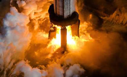 Is SpaceX Slowing America’s Return to the Moon?