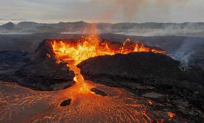 Alaska’s Mount Spurr Shows Signs of Renewed Volcanic Activity After Decades of Quiet