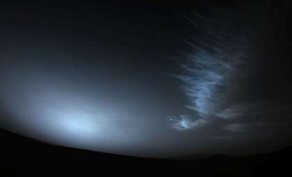 Perseverance Rover Captures Ethereal Clouds Floating Over Mars at Dawn