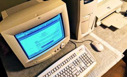 Reviving Retro Tech: Running Advanced AI on a 1997 Pentium II with Just 128MB RAM