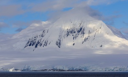 Antarctic Mountain’s Pyramid-Like Shape Sparks Fascination and Clarification