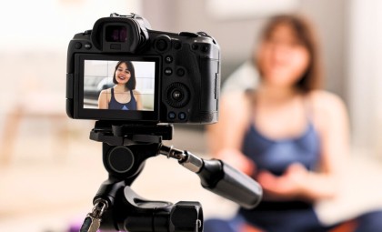 China Restricts Influencers from Discussing Sensitive Topics Without Credentials