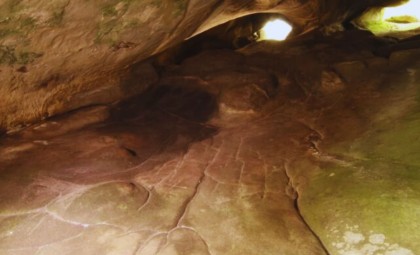 Discovery of an Ancient Interactive 3D Topographical Carving in a French Cave
