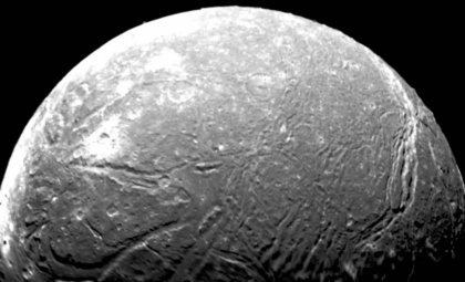 Hidden Ocean Beneath Uranus’ Moon Miranda Could Support Life