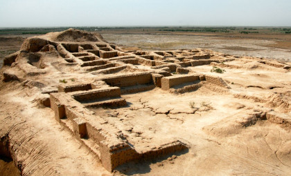 Ancient Flood Sediments Unearthed Beneath Iraqi Ruins Suggest a Lost Civilization