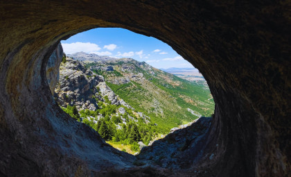 Ancient Human Habitation Discovered in Serbian Mountain Caves During Ice Age