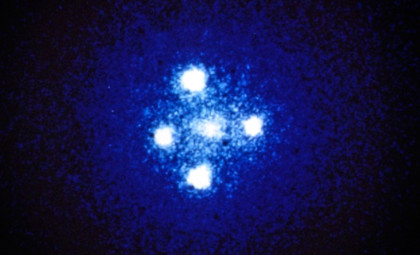 Astronomers Harness Rare ‘Einstein Cross’ to Uncover Mature Stars in an 8-Billion-Year-Old Galaxy