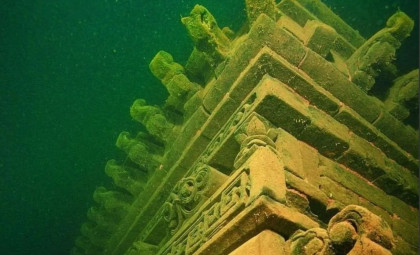 Underwater Discovery: A 600-Year-Old Ancient City Preserved in China's Qiandao Lake