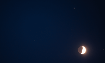Witness the Stunning Moon-Jupiter Alignment in the Evening Sky on April 22, 2026