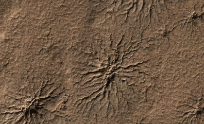 Curiosity Rover Finds Intricate ‘Spiderweb’ Patterns on Mars, Indicating Water's Extended Presence