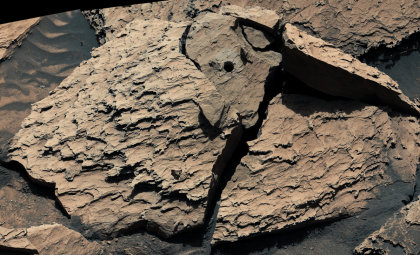 Curiosity Rover Encounters Persistent Mars Rock, Captures Unique Scientific Images