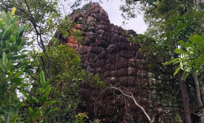 Forest Rangers Uncover Hidden Thai Cave Featuring Ancient 2,000-Year-Old Rock Art