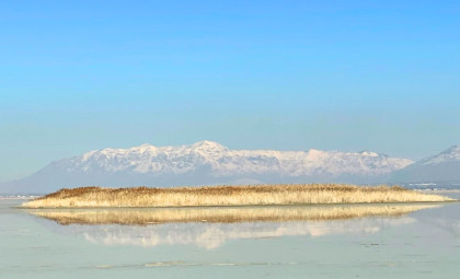 Researchers Discover Vast Underground Freshwater System Beneath Great Salt Lake